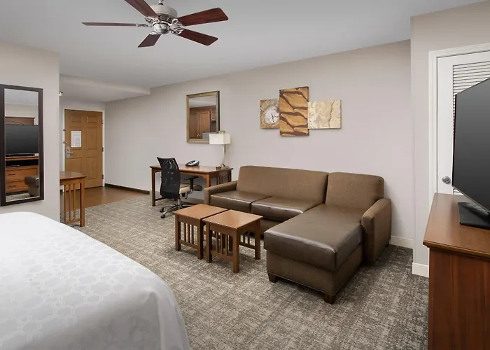 Hotel Staybridge By Ihg 3*