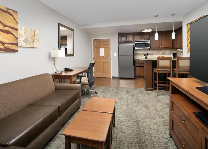 Staybridge By Ihg Hotel 3*