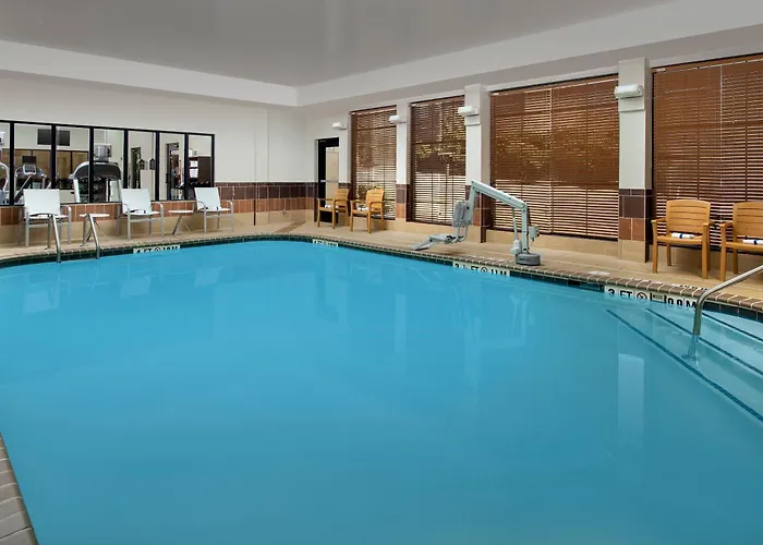 Staybridge By Ihg Hotel North Charleston