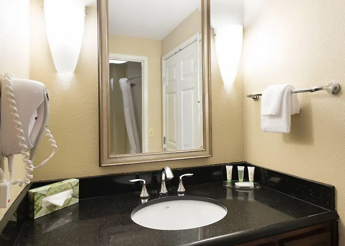 Staybridge By Ihg Hotel North Charleston