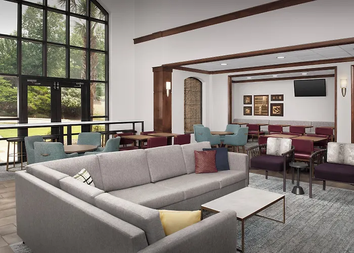 Staybridge By Ihg Hotel